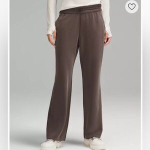 LULULEMON - Softstream High Rise Pant - Short